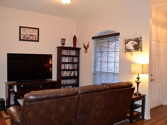 5th image of 15379 Brittain Ct