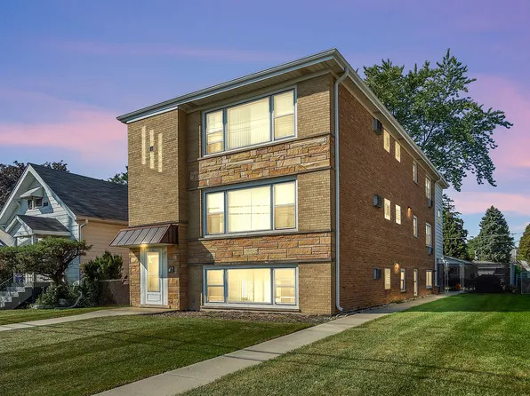 4348 Ruby St, Schiller Park, IL 60176