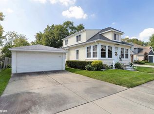 22722 Stephens St, Saint Clair Shores, MI