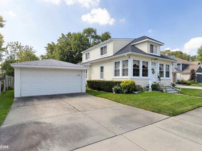 22722 Stephens St, Saint Clair Shores, MI, 48080
