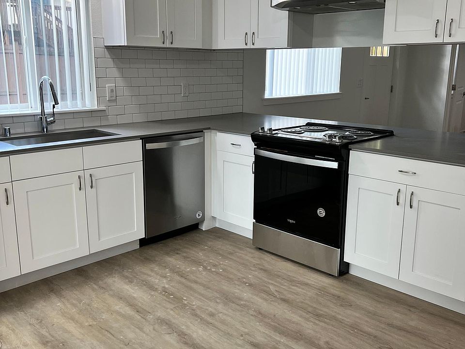1st image of 15315 Killarney Cir Unit A
