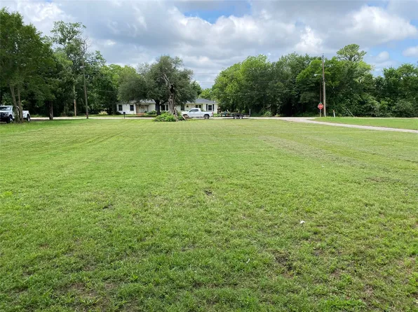 212 N College St, Malakoff, TX 75148