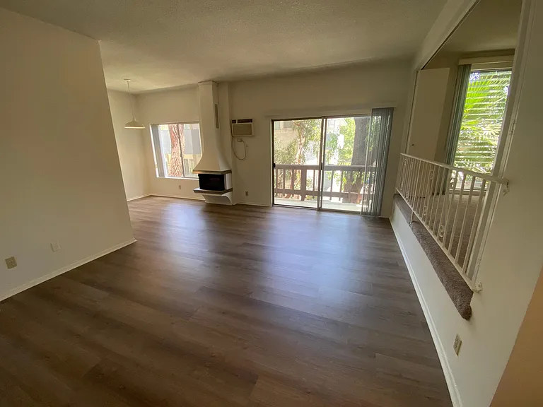 11425 Rochester Ave #3 — Photo 2