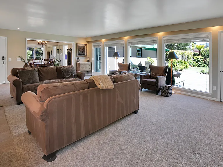 26224 Hilltop Pl — Photo 15