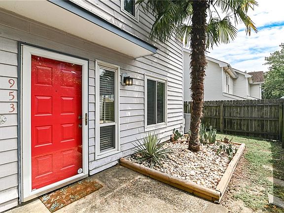 4th image of 953 B St
