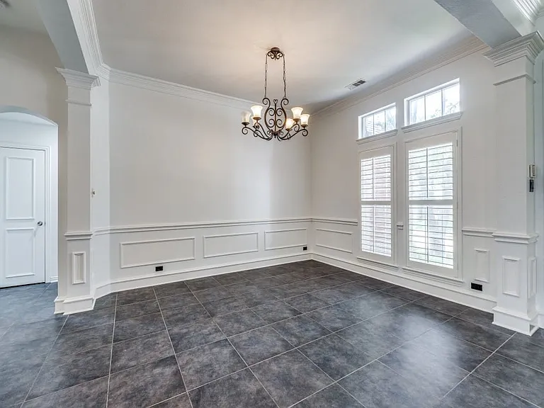 4684 Old Pond Dr — Photo 23