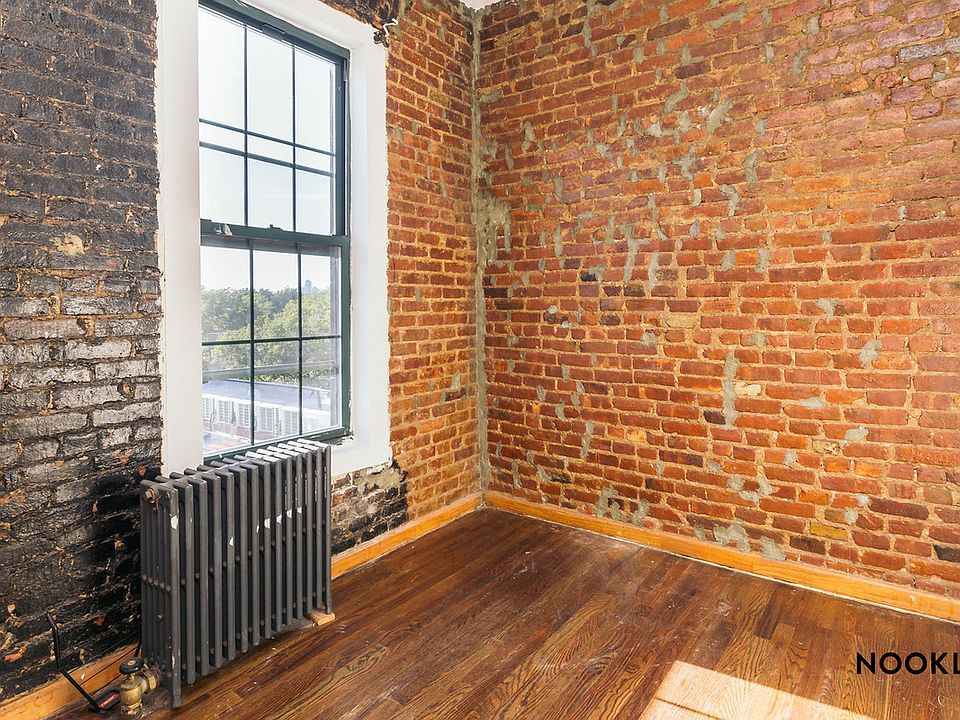 1st image of 206 Scholes St #B2