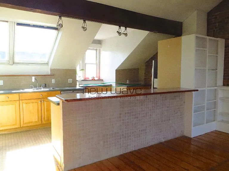 601 Tremont St #4 — Photo 15