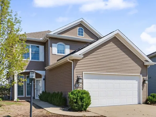 304 Luria Ln, Champaign, IL 61822