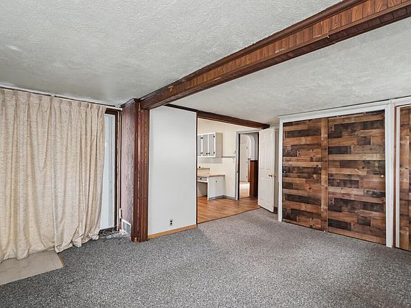 3rd image of 12 Steele Ave