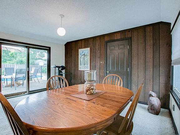5th image of 6237 Harriet Ave S