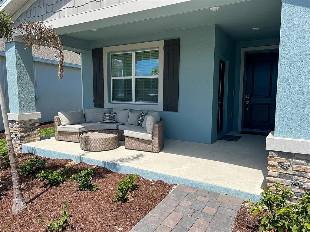 1 bed, 1.0 bath, 396 sqft, $1,400 — Photo 1