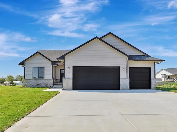 141 E Poplar Cir, Goddard, KS 67052