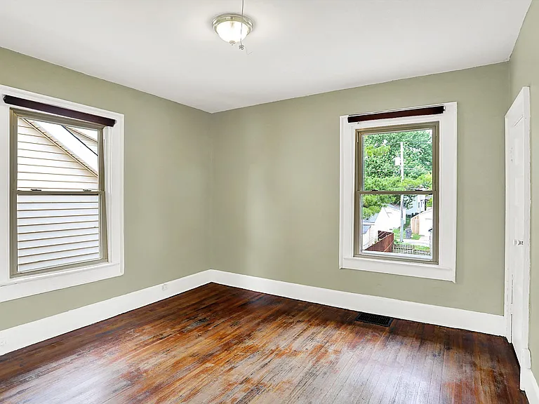 626 N Riley Ave — Photo 18
