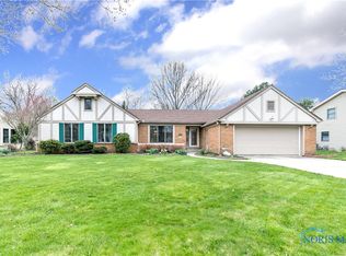 525 Flanders Ave, Bowling Green, OH 43402