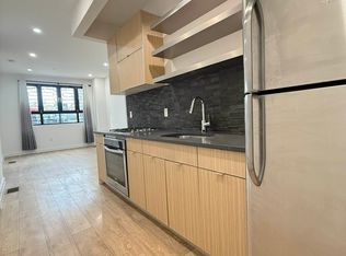451 Maple St APT 1L, Brooklyn, NY 11225