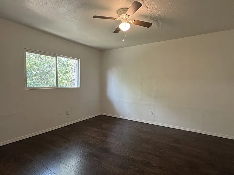 416 E Dunn Ave #3 — Photo 5
