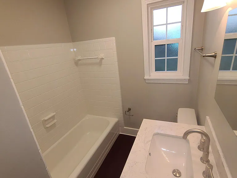 11 Duke Ave — Photo 6