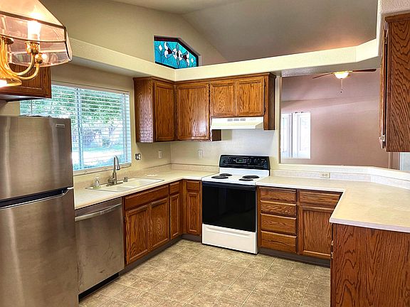 2nd image of 3501 Gisborne Ct