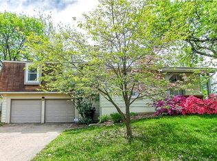 11 Marianne Dr, Saint Peters, MO
