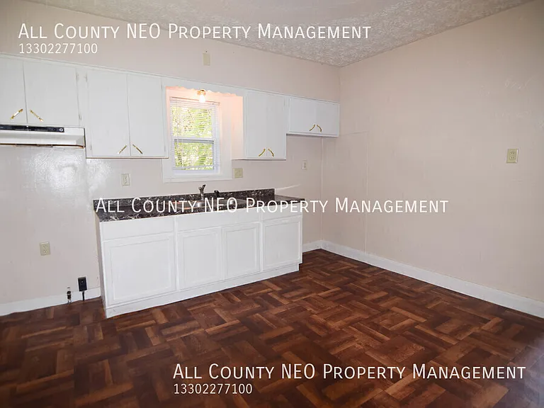 1234 Winton Ave — Photo 17