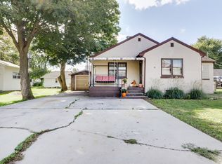 107 W Columbia St, Danvers, IL