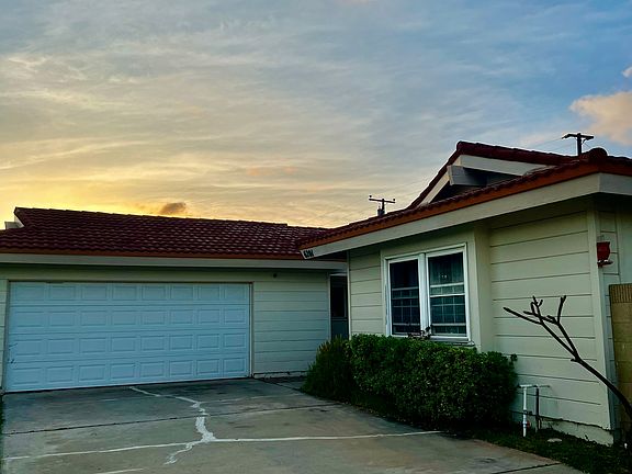 3rd image of 6201 Shelly Dr