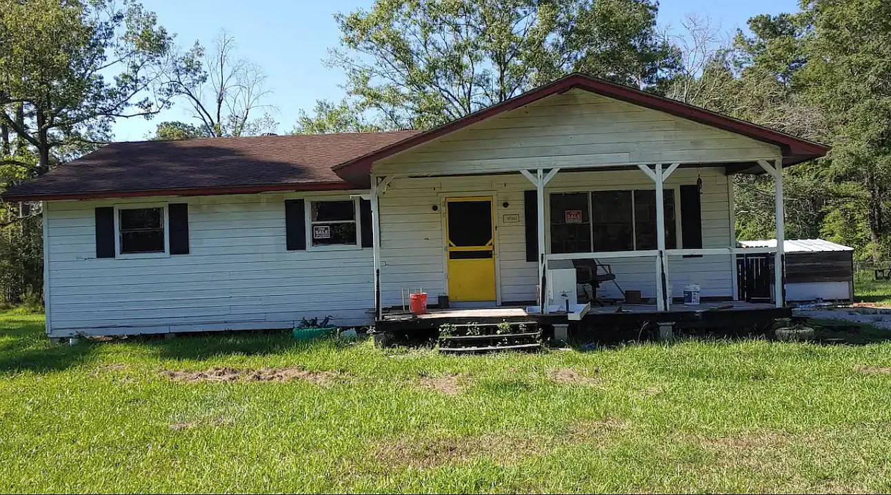 3 bed, 1320 sqft, $4,100 — Photo 1