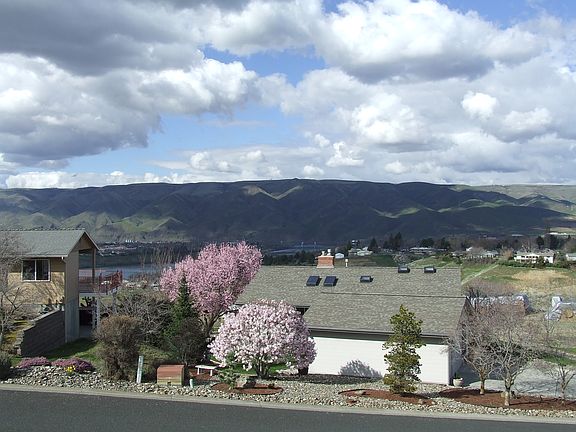 5th image of 418 Valley Vista Blvd