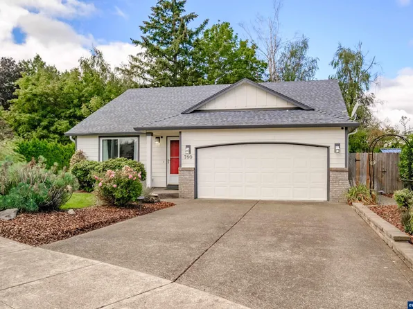 780 Tylers Pl, Independence, OR 97351
