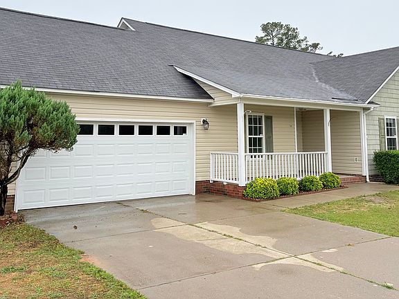 Very comfy 2 car garage and spacious porch