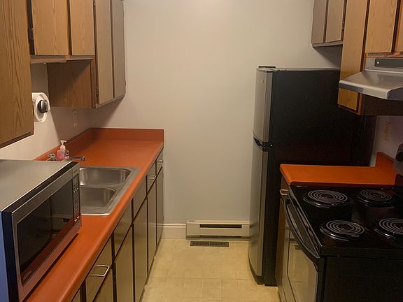 3rd image of 238-240 N Centre St #1