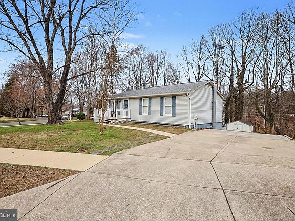 4th image of 7318 Aquinas Ave