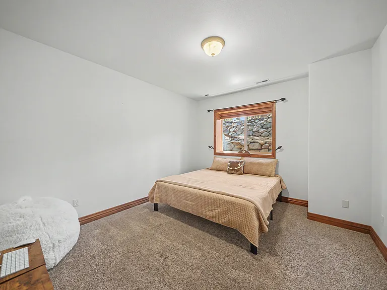 18145 Bakers Farm Rd — Photo 37