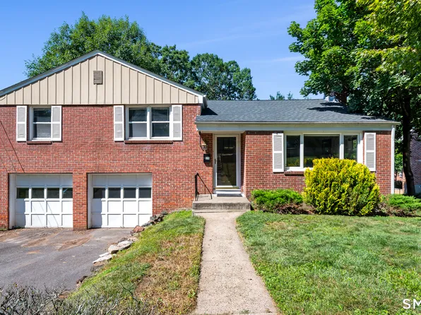 35 Fairwood Farms Drive, West Hartford, CT 06107