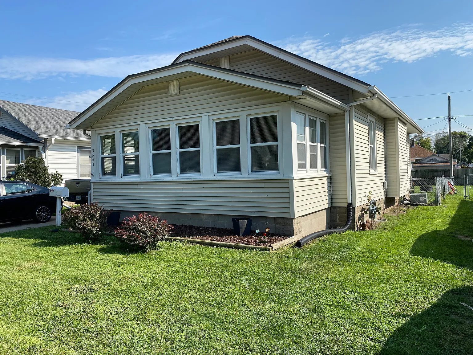 2505 Ave F — Photo 3