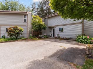 6217 Greenside Dr E, Surrey, BC V3S 5M8