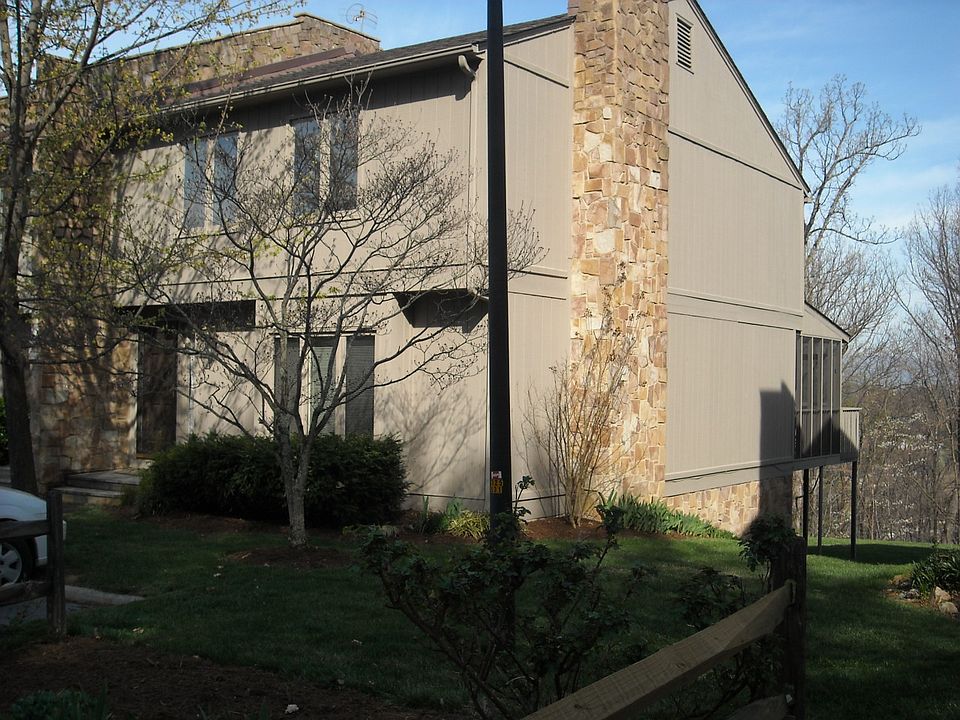 1st image of 3549 Londonderry Ln SW