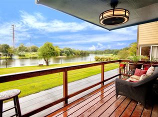 2127 Casa Rio Cir #B-16, Dickinson, TX 77539