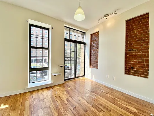 Rented by Doorway NYC, LLC | media 13