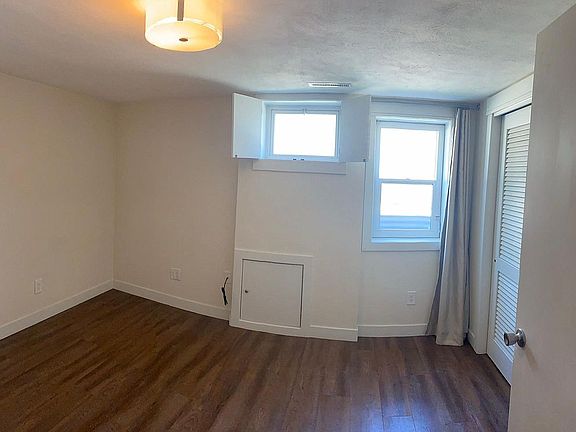 Bedroom lower