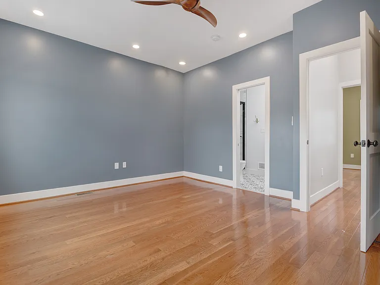 1778 Lyman Pl NE — Photo 15