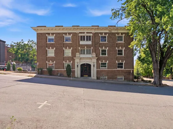702 S Bernard St, Spokane, WA 99204