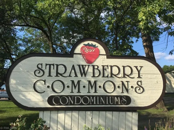 7440 72nd Ln N APT 310, Brooklyn Park, MN 55428