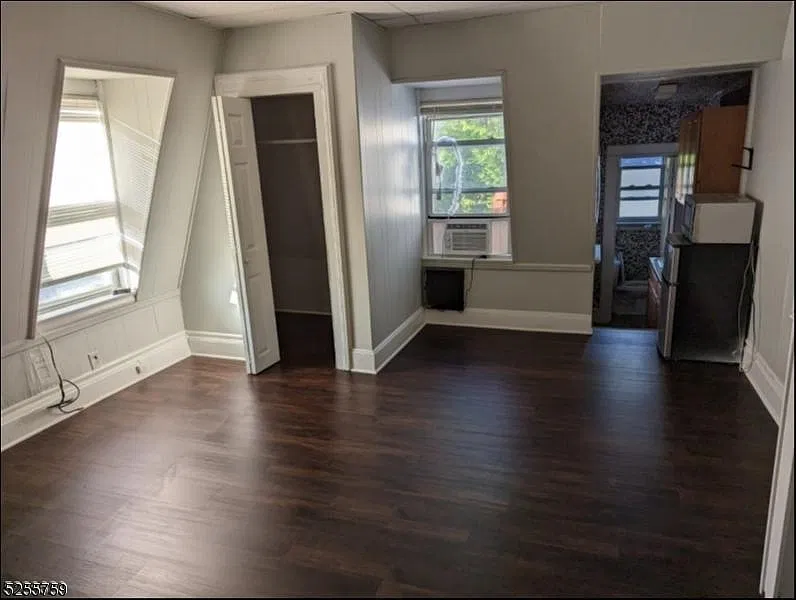 28 Union St — Photo 2