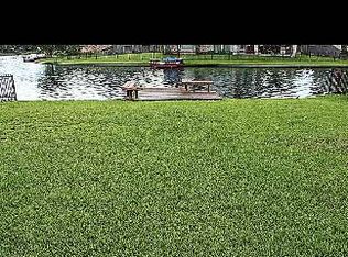 10035 Lakeside Gables Dr, Houston, TX 77065