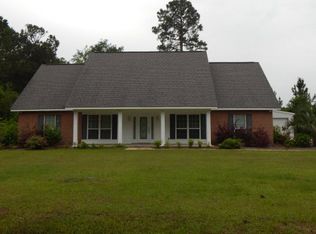 670 Corey St, Baxley, GA 31513
