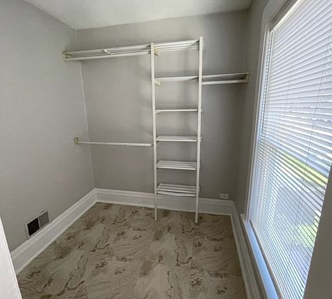 5th image of 141 Elgin Ave APT 2