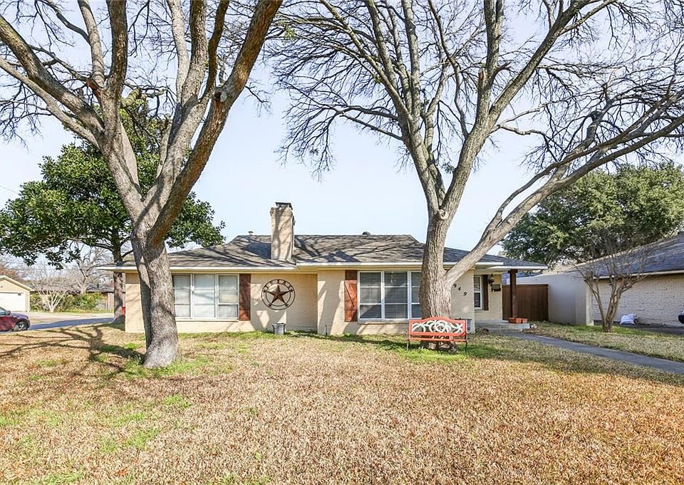 1st image of 2949 Selma Ln