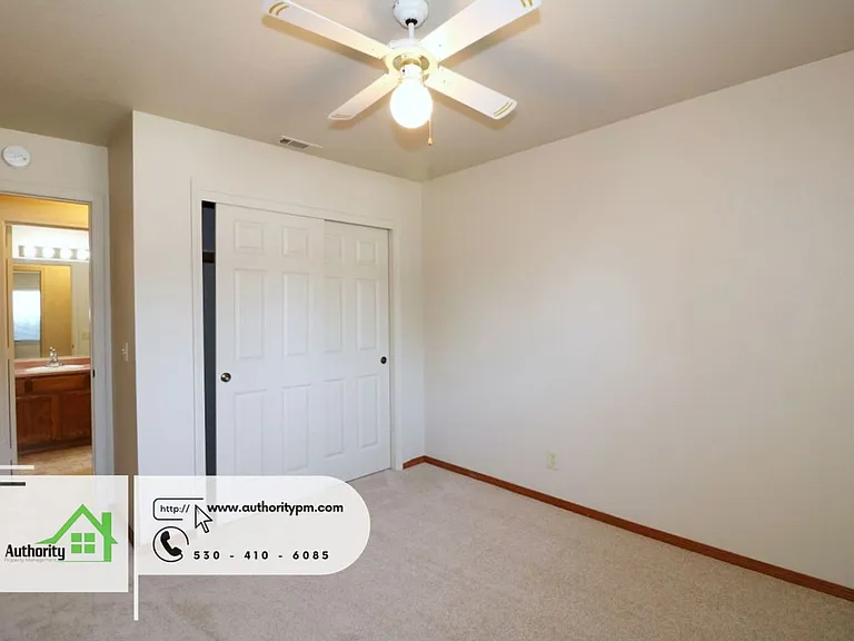 1844 Breckenwood Dr — Photo 16